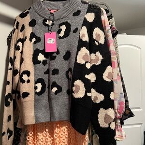 Leopard Print Sweater in Gray and Black